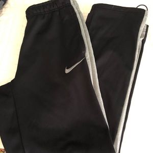Men’s small Nike pants